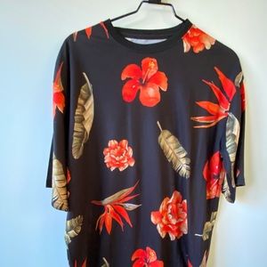 Floral Print tee’s longline